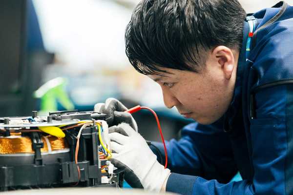家電修理技術者として安定した収入を得るには？未経験から始められる専門職の魅力と働き方
